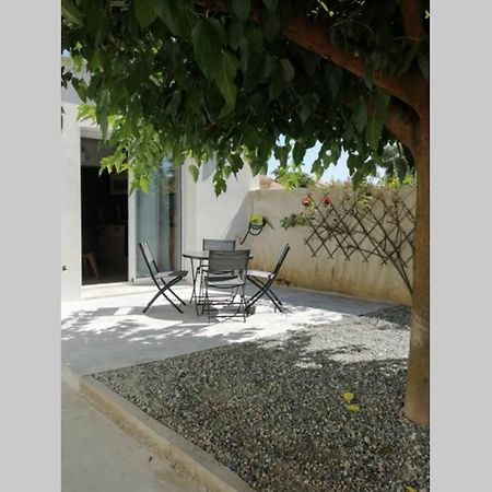 Charmant Appartement Avec Terrasse Pont-de-lʼIsère Exteriör bild